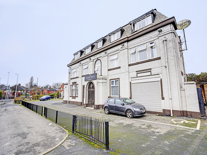 Exterior & Views 2, OYO Weaste Hotel, Salford
