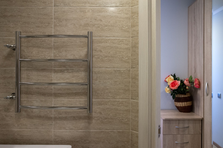 Bathroom 3, Apartment Etazhydaily Centr, Ekaterinburg gorsovet