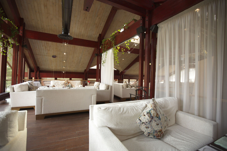 Others 5, Country Park Hotel, North-Western