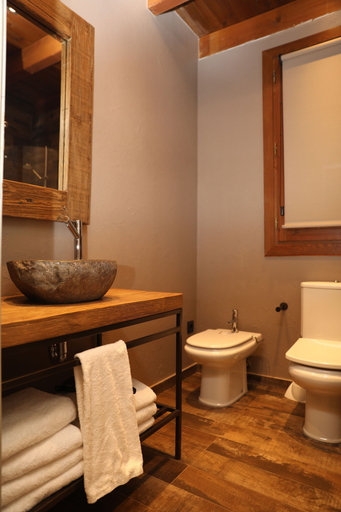 Bathroom 3, Hotel Puig Francó, Girona
