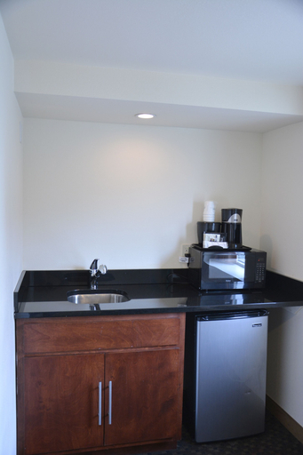 Others 5, Days Inn & Suites by Wyndham Milwaukee, Milwaukee