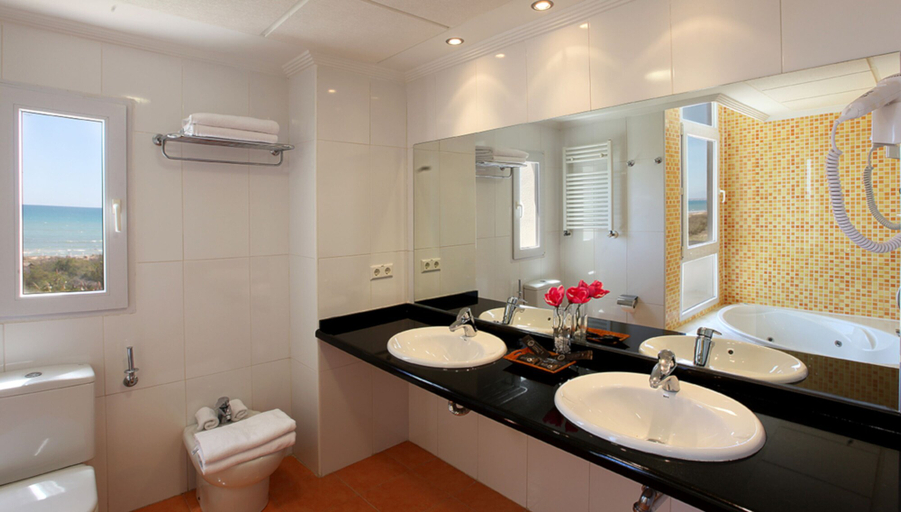 Bathroom 4, Hotel Playas de Guardamar, Alicante