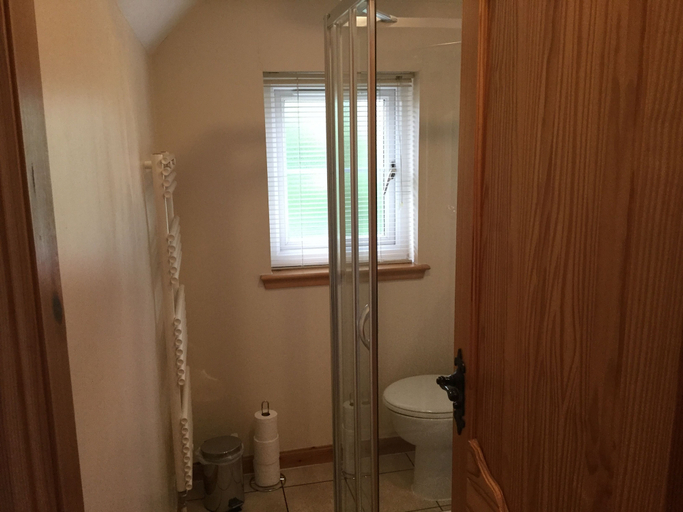 Bathroom 4, Inverness Apartments - New Cottage, Highland