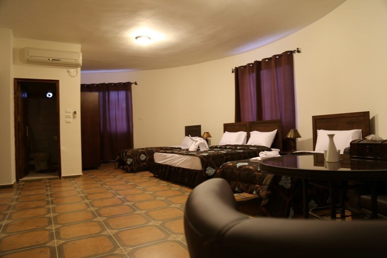 Others, Orient Motel, Nablus