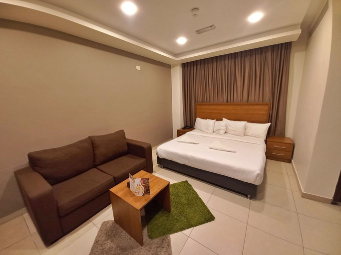 Bedroom 3, Lujain Hotel Suites, Salt