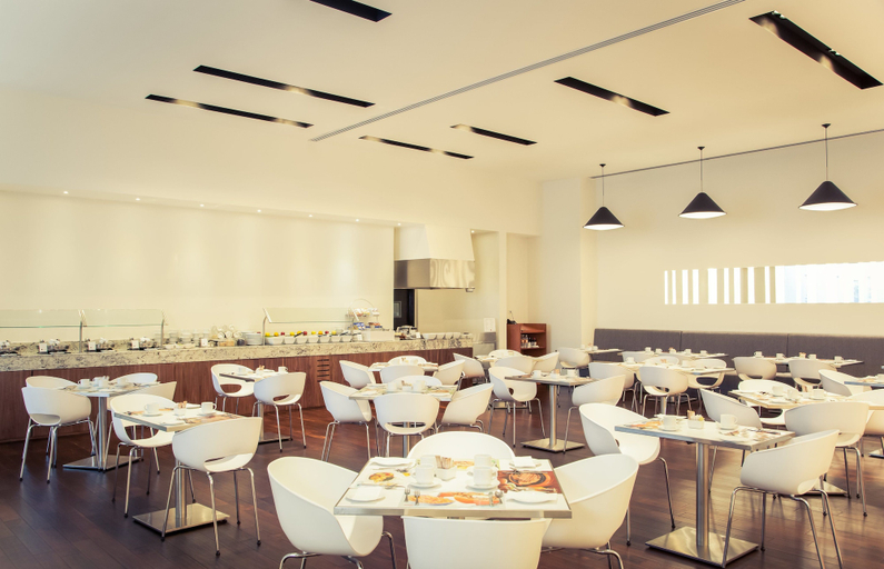 Food & Drinks 5, Fiesta Inn Plaza Central Aeropuerto, Mexico City