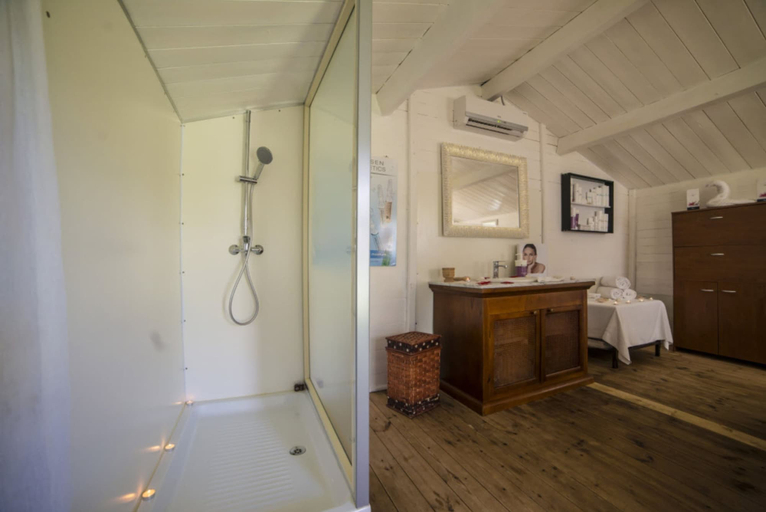 Bathroom 5, Perdepera Resort, Ogliastra