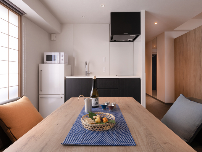 Dining Room 4