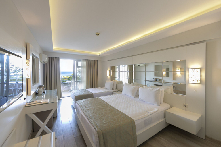 Bedroom 2, Mavi Deniz Otel - All Inclusive, Marmaris