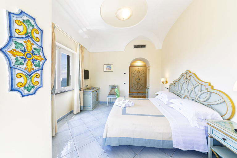 Bedroom 3, Hotel Terme Tritone Resort & Spa, Napoli