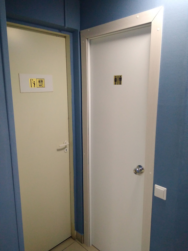 Others 5, Cub-a Capsule hostel, North-Western
