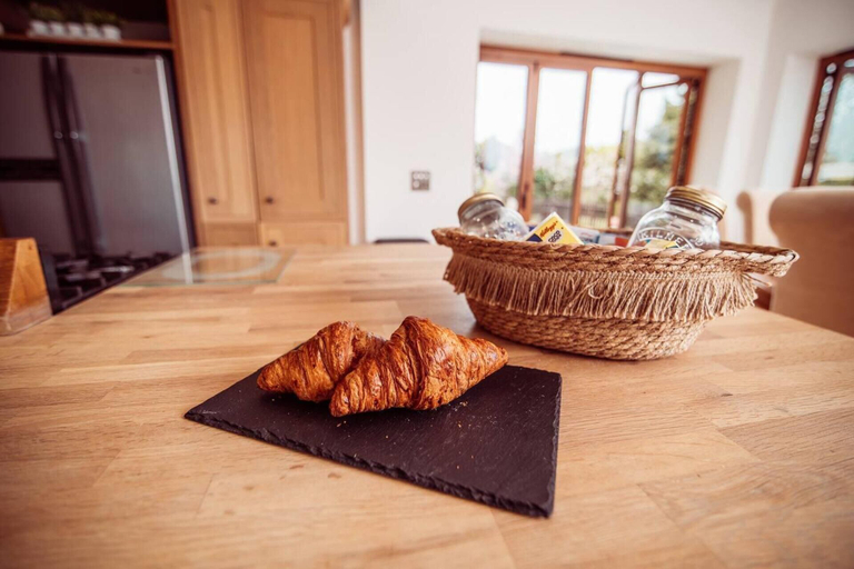 Food & Drinks, Threeways Retreat With Heated Swimming Pool, Kent
