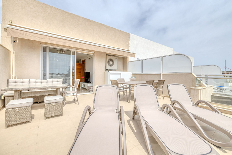 Food & Drinks, Marvellous 3BR Penthouse in Central St Julian's