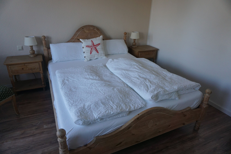 Bedroom 4, Landhotel Strandallee, Region Hannover