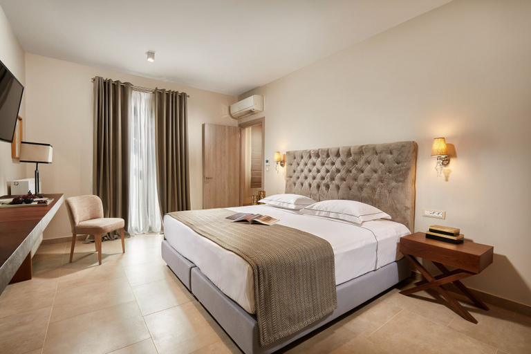 Bedroom 3, Sempre Viva Suites, Peloponnese