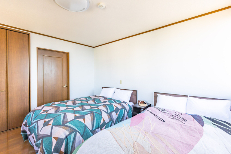 Bedroom 3, LONG VACATION, Shirahama