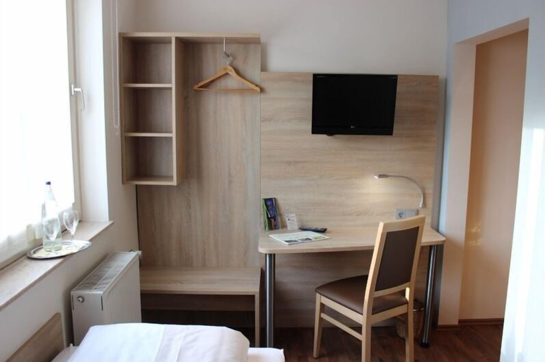 Bedroom 2, Hotel Dreimädelhaus, Minden-Lübbecke