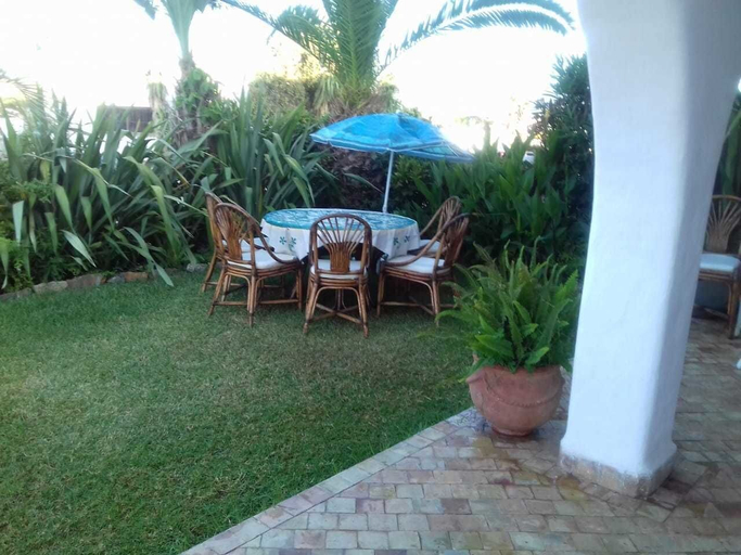 Others 5, Chalet Mny, Tétouan