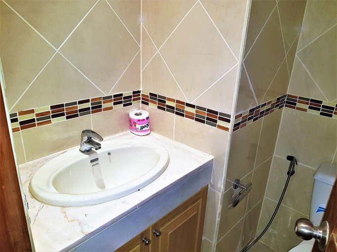 Bathroom, Large 1st Floor Studio Condo at Baan Suan Lalana, Pattaya