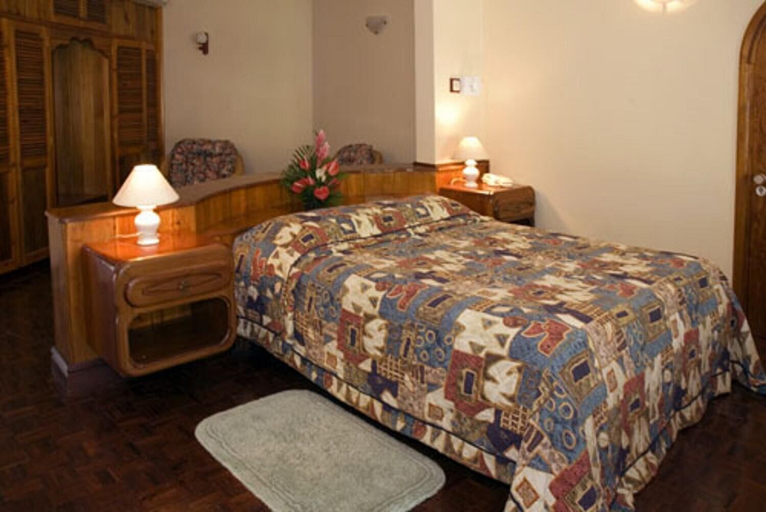Bedroom 4, Sun Properties