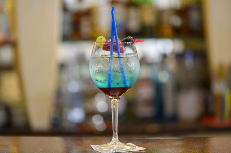 Food & Drinks 6