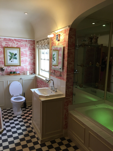 Bathroom 4, Melfort House, Argyll and Bute