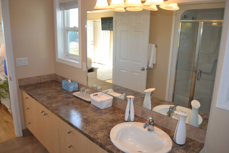 Bathroom 3, Salish Bed & Breakfast and Spa, Central Okanagan
