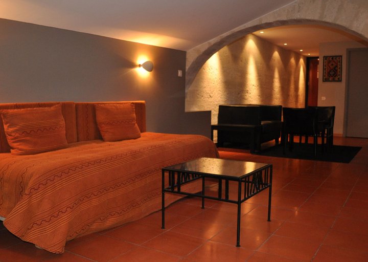 Bedroom 3, Hotel Le Cloitre St Louis, Vaucluse