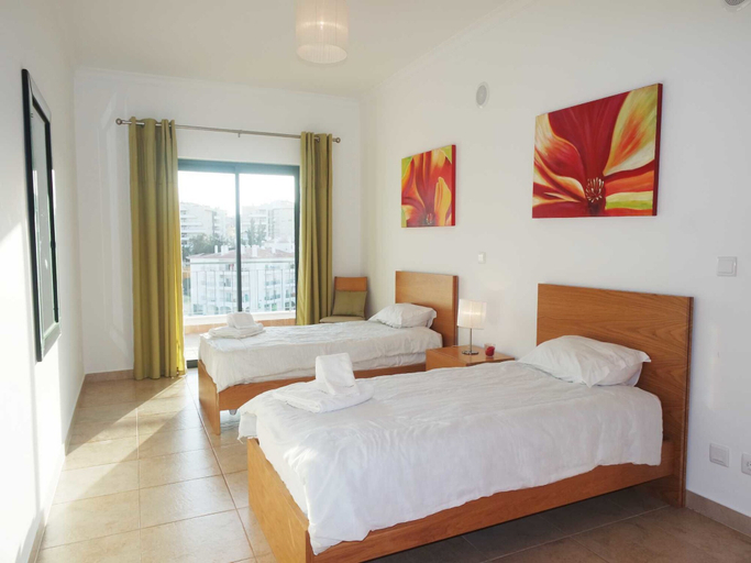 Bedroom 3, B26 - Palmeiras Top-Floor Apartment, Lagos