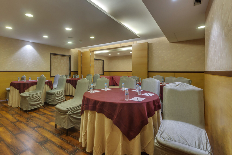 Business Facilities 21