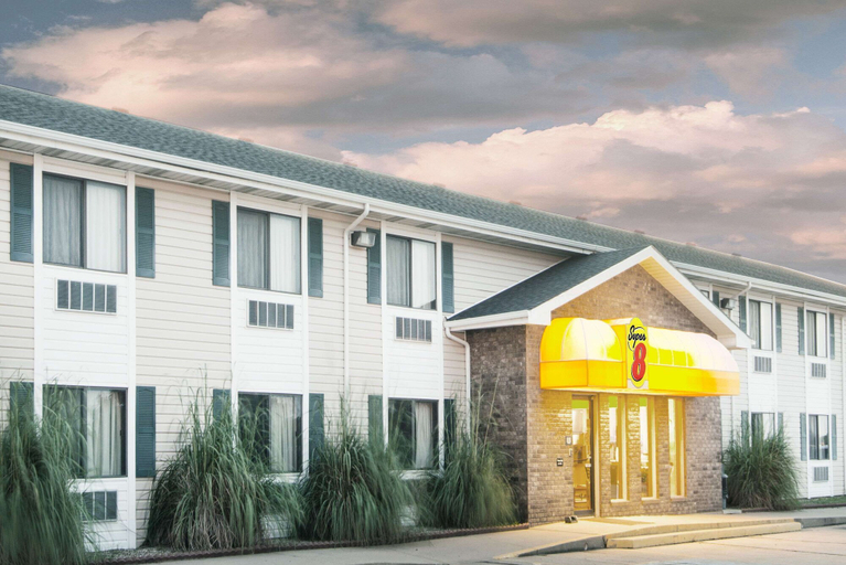 Exterior & Views 2, Super 8 by Wyndham El Dorado, Butler
