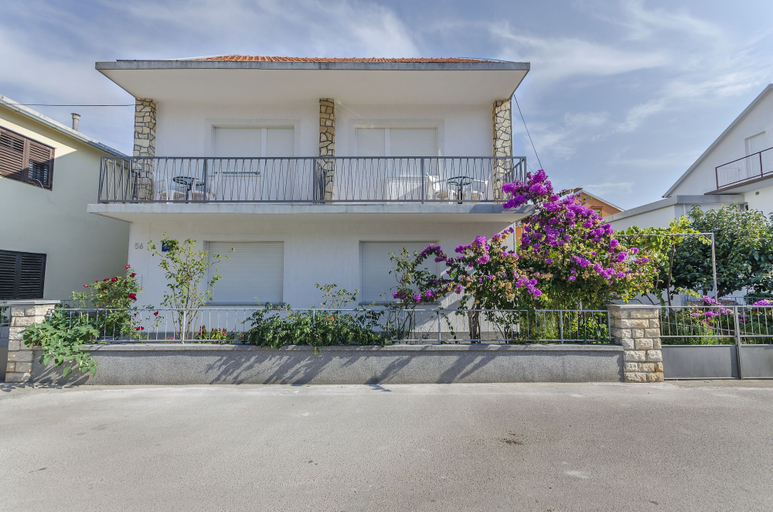 Exterior & Views, Rooms Mira Rooms, Vodice
