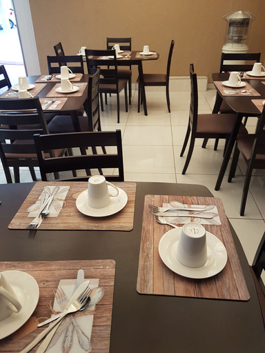 Food & Drinks 5, Channel View Lodge, Ekurhuleni