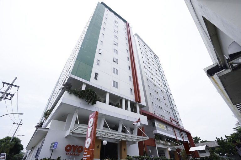 Exterior & Views, Capital O 91962 Pavilion Permata Surabaya, Surabaya