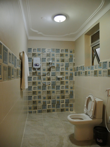 Bathroom, Ivory Castle Boutique Hotel, Kampala