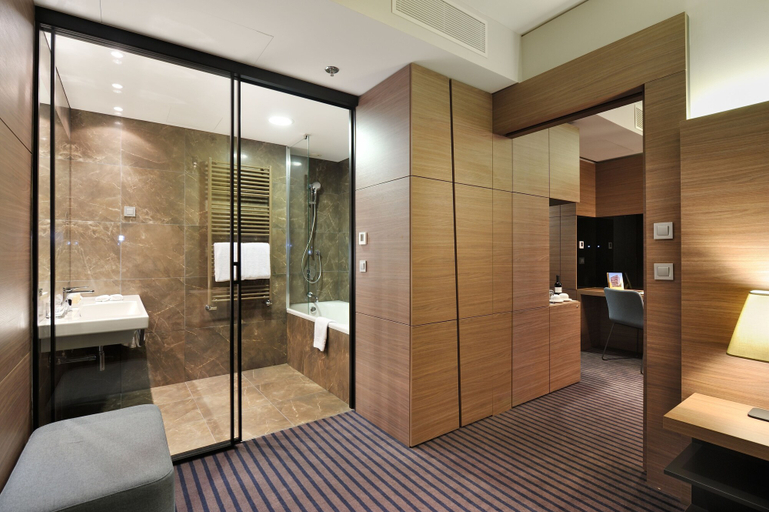 Bathroom 4, Radisson Blu Plaza Hotel Ljubljana, Ljubljana