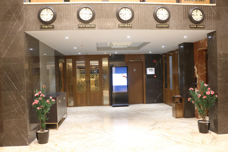 Others 3, Hotel Parkelite, Krishna