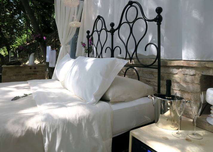 Bedroom 3, Castello di Granarola Relais – Adults Friendly, Pesaro E Urbino