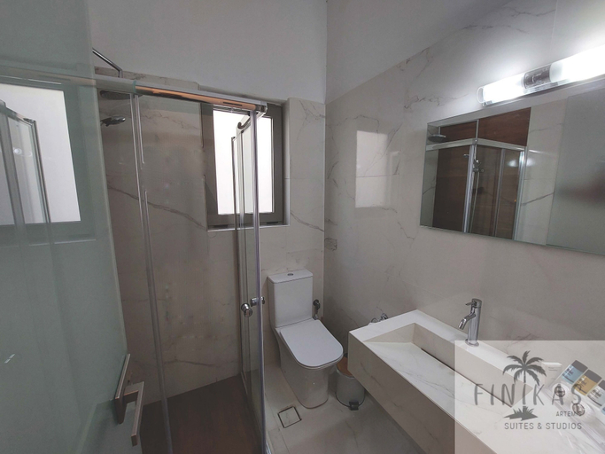 Bathroom 5, Finikas Suites & Apartments Airport, Attica