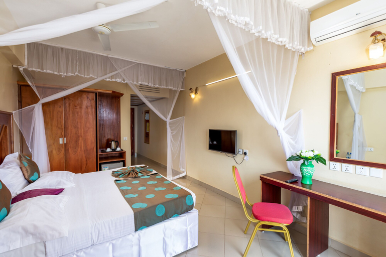 Bedroom 2, Pulickal Airport Hotel, Entebbe