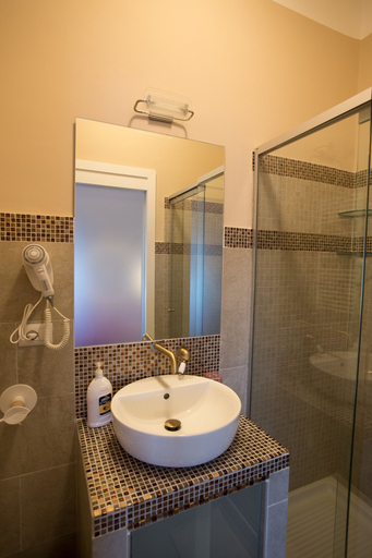 Bathroom 5, Alloggio Quiriti, Rome