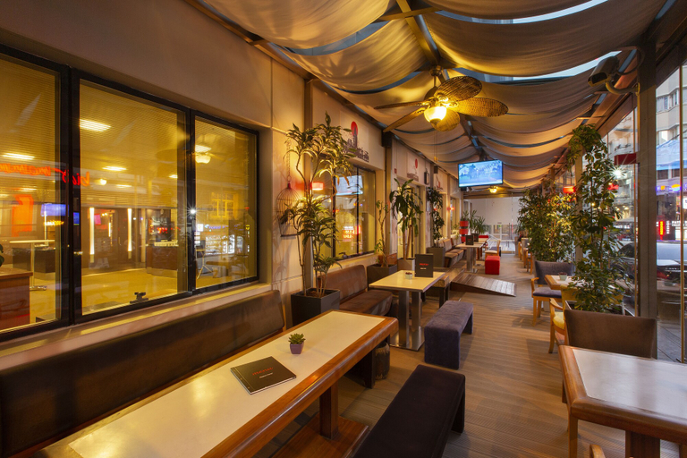 Food & Drinks 5, Nippon Hotel, Beyoğlu