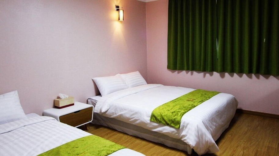 Bedroom 4, Jeju R Hotel & Guest House - Hostel, Jeju