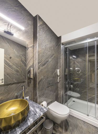 Bathroom 5, Brako Hotel, Fatih