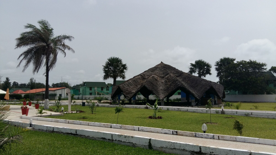 Exterior & Views 2, Sand Beach Hotel, Kanifing
