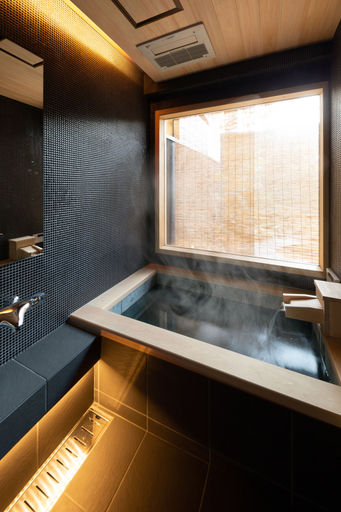 Bathroom 4, Tsumugi Sanjusangendo, Kyoto