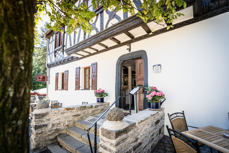 Exterior & Views 2, Landgasthof zur Burg Grenzau, Westerwaldkreis