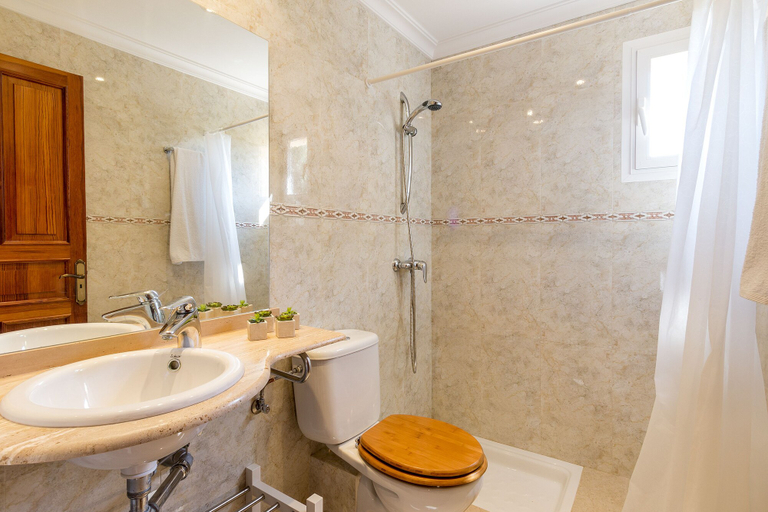Bathroom 4, Villa Malva, Baleares