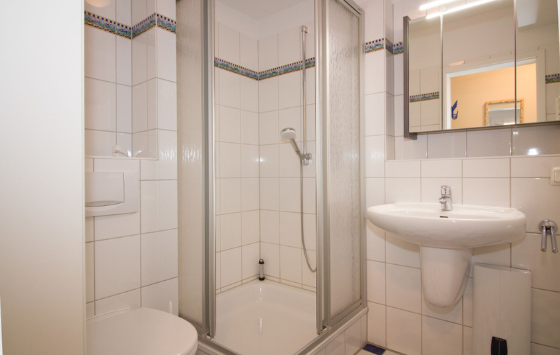 Bathroom, Kurpark-Residenz W112, Cuxhaven