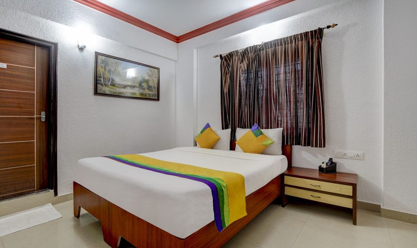 Bedroom 3, Hotel Nevesa Inn, Bangalore